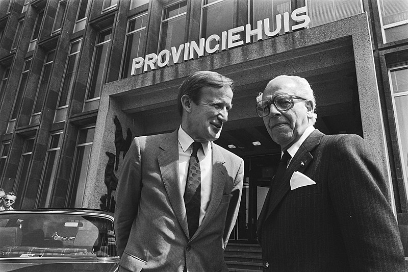 Commissaris van, maar niet door de Koning?
