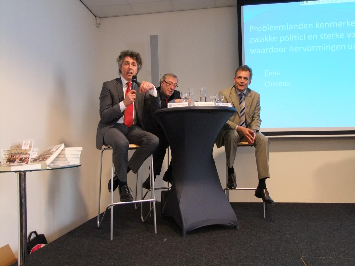 Prof.Dr. W.J.M. Voermans, Prof. R.T. Griffiths en prof. dr. B. Steunenberg