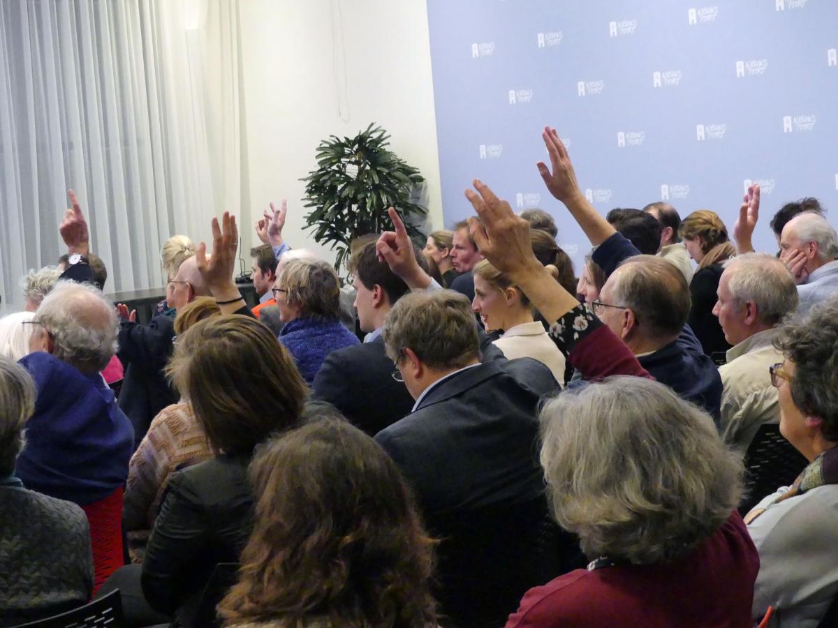 Het publiek doet actief mee